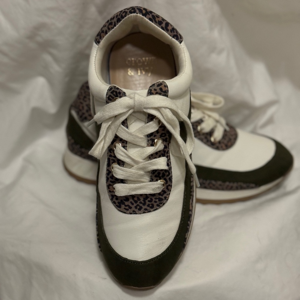 Dark green suede, leopard print and white. Crown Ivy brand size 8m